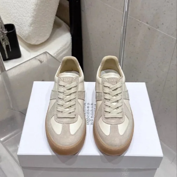 MM6 Maison Martin Margiela Beige and Cream Sneakers - Picture 3 of 9